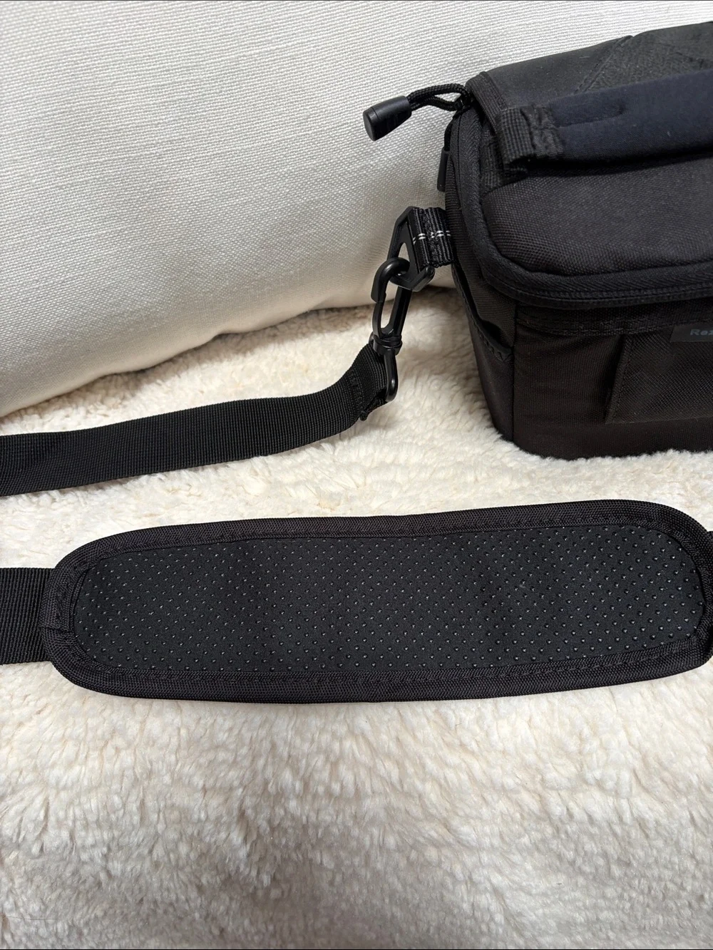 Lowepro Black Compact Camera Bag with Shoulder Strap